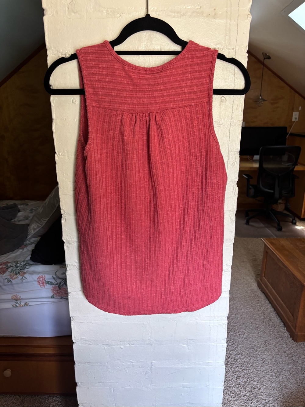 W5 Coral Ribbed Button-Front Tank - Picture 2 of 3
